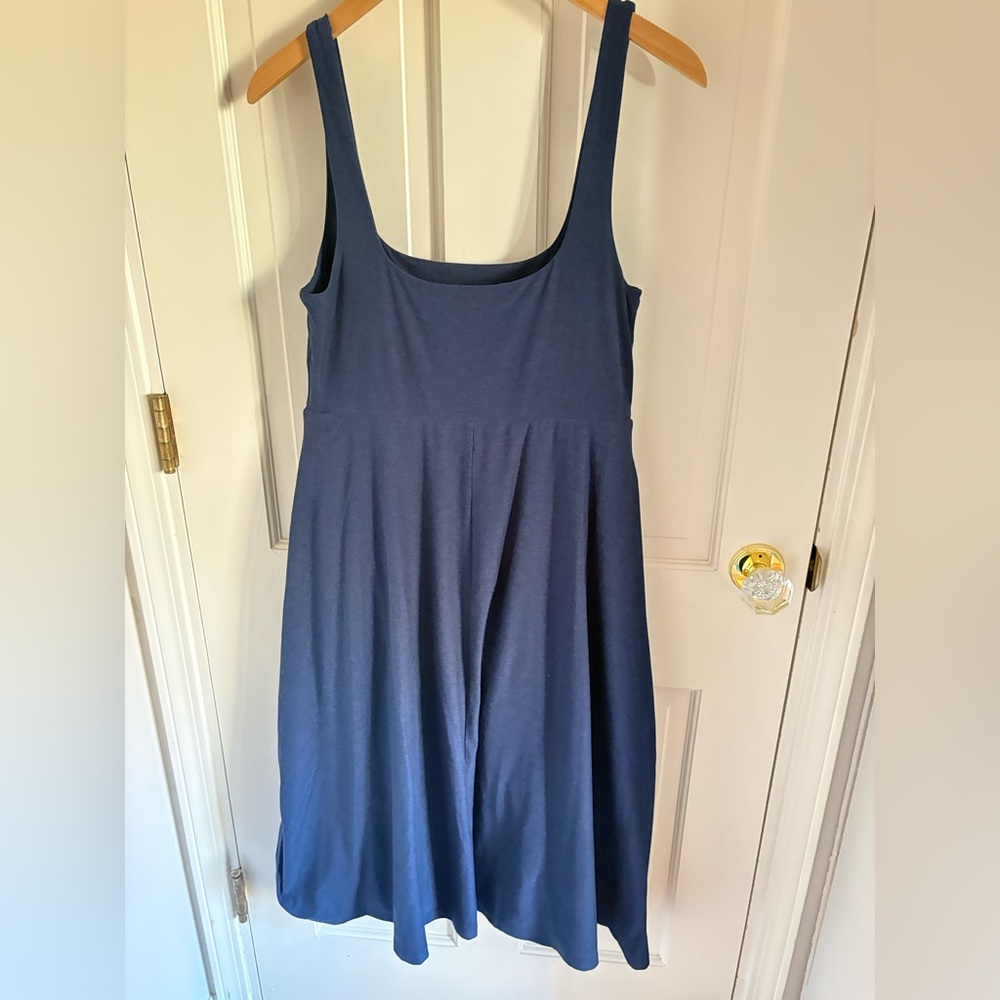 Beyond Yoga Featherweight At The Ready Square Neck Midi Dress - Picture 5 of 13